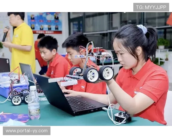 南开大学沈雯轩：传统设计专业学生如何借AI电竞拓展职业边界